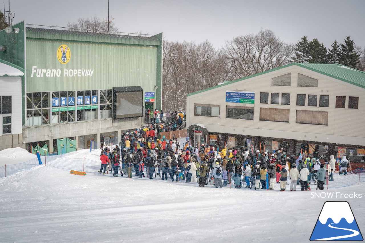 富良野スキー場｜スキーやスノーボードが初めての子供たちや初級者でも、ゲレンデの楽しさを味わえる工夫がいっぱい♪みんなに優しいスノーリゾート・富良野スキー場(^^)/